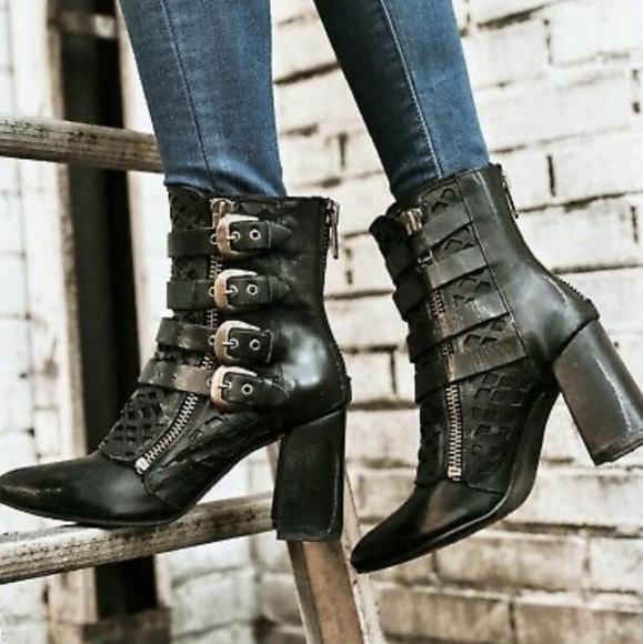 FreeBird JULIA Black Bootie size 9 - Picture 1 of 14